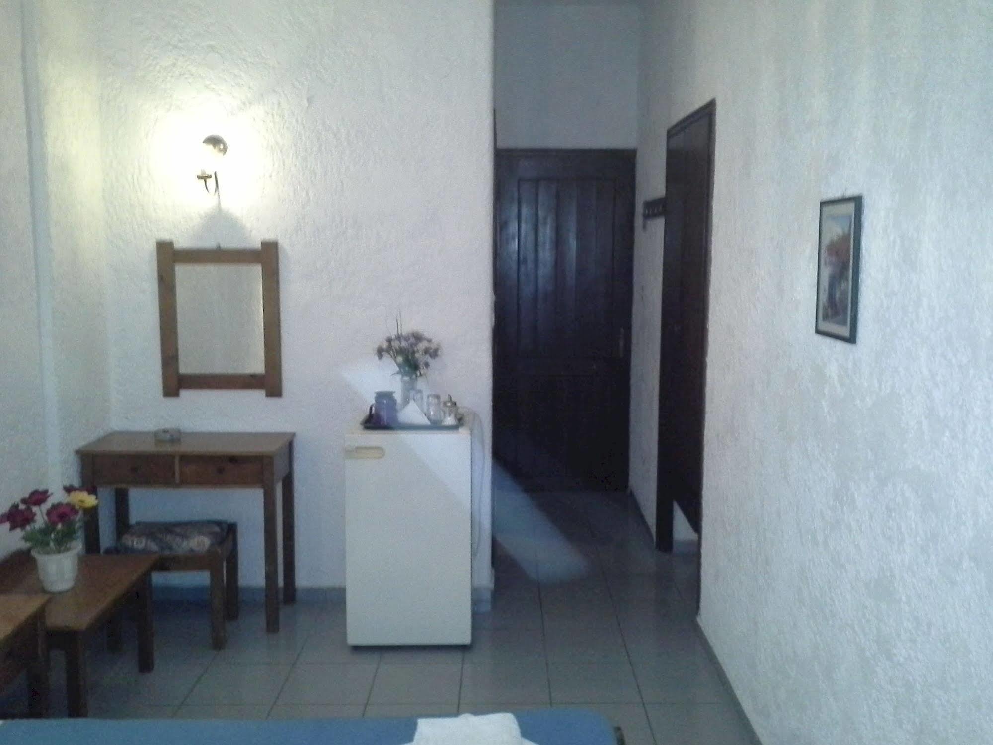 Despina Hotel Herszonisszosz Kültér fotó
